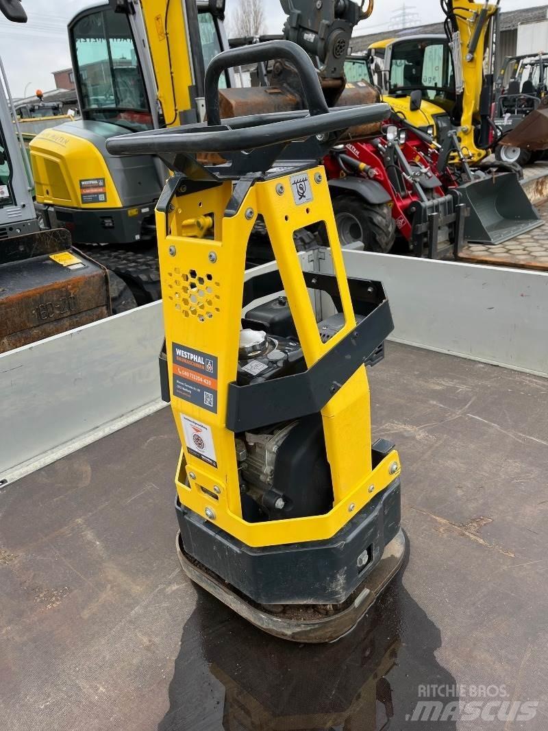 Bomag BR95 平板夯
