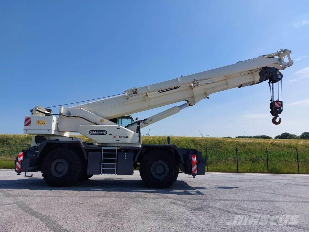 Terex RT100 越野轮胎起重机︳越野吊︳越野起重机︳移动式起重机