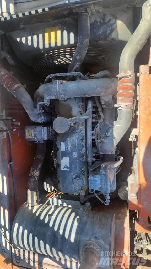 Doosan DX210WA 轮式挖掘机