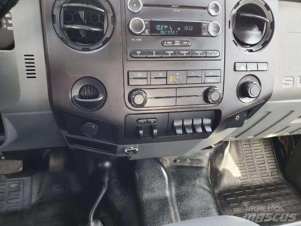 Ford F 350 XL SD 平板栏板货车