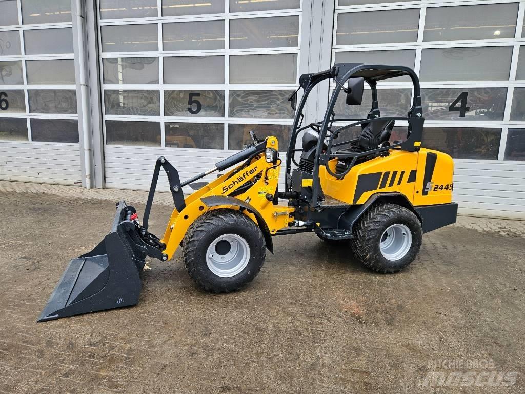Schäffer 2445S 小型装载机