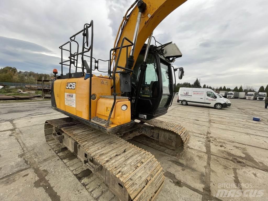 JCB JS130 小型挖掘机