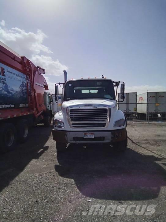 Freightliner M2 可拆卸式卡车