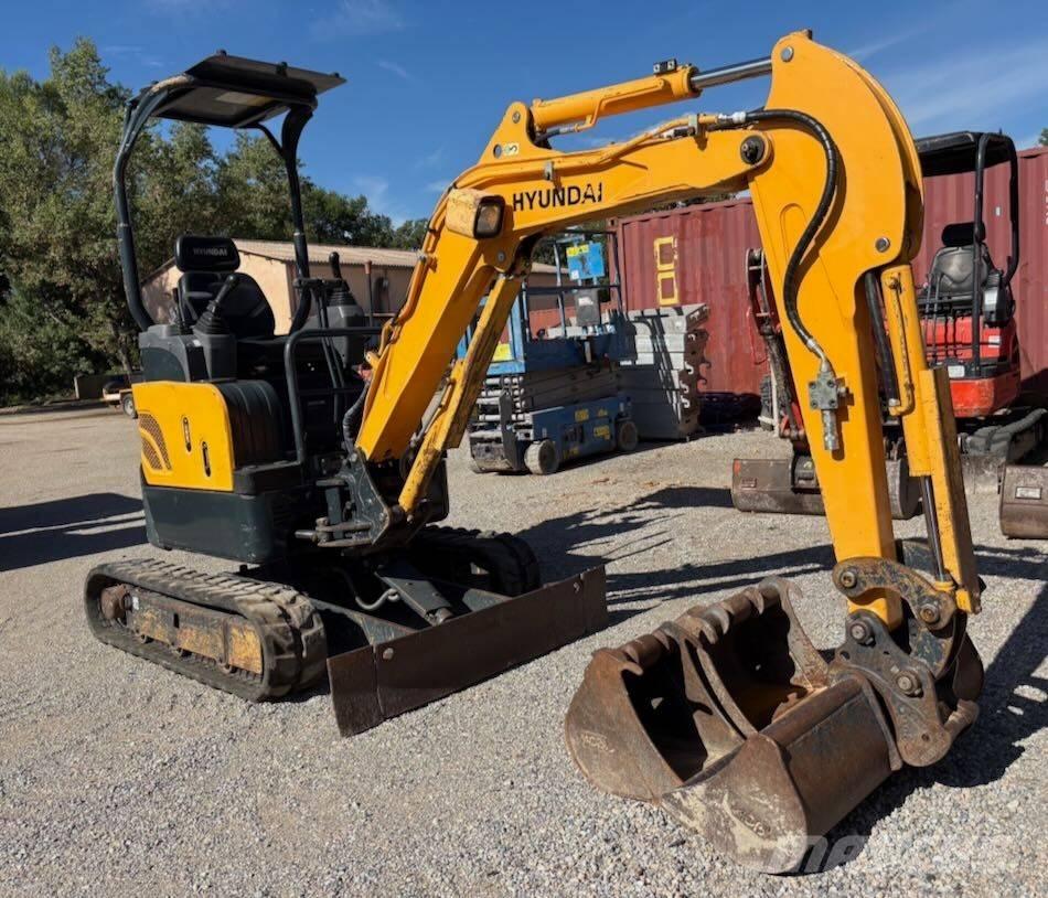 Hyundai R17-9 小型挖掘机