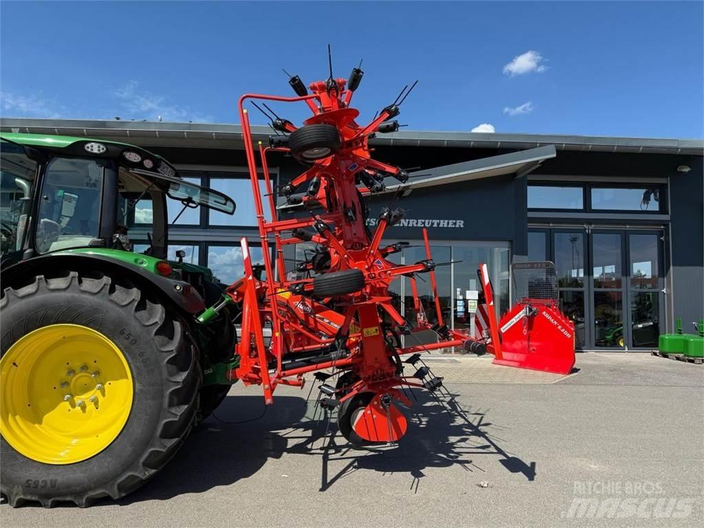 Kuhn GF 10803 犁耙和摊草机