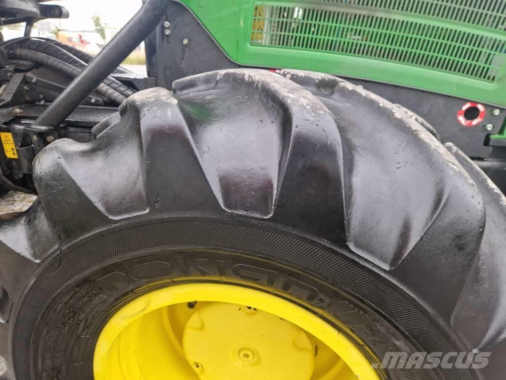 John Deere 1070 E 收割机