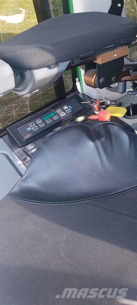John Deere 1070 E 收割机