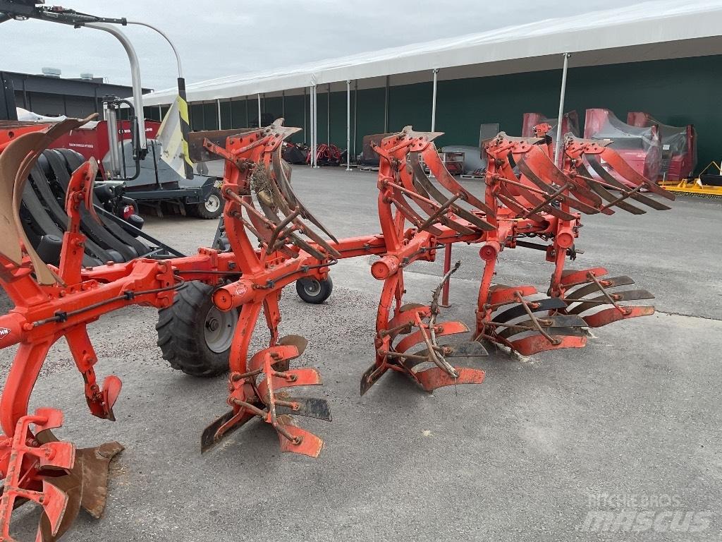 Kuhn Varimaster 122 双向犁