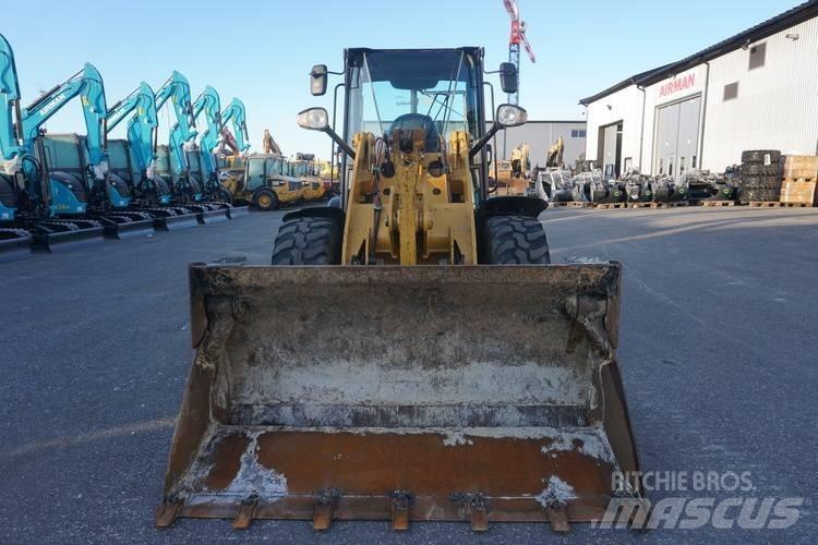 CAT 906 M 轮式装载机