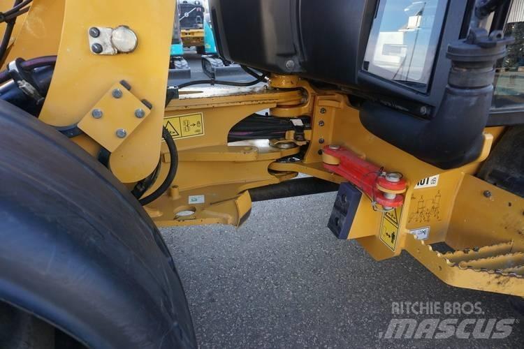 CAT 906 M 轮式装载机