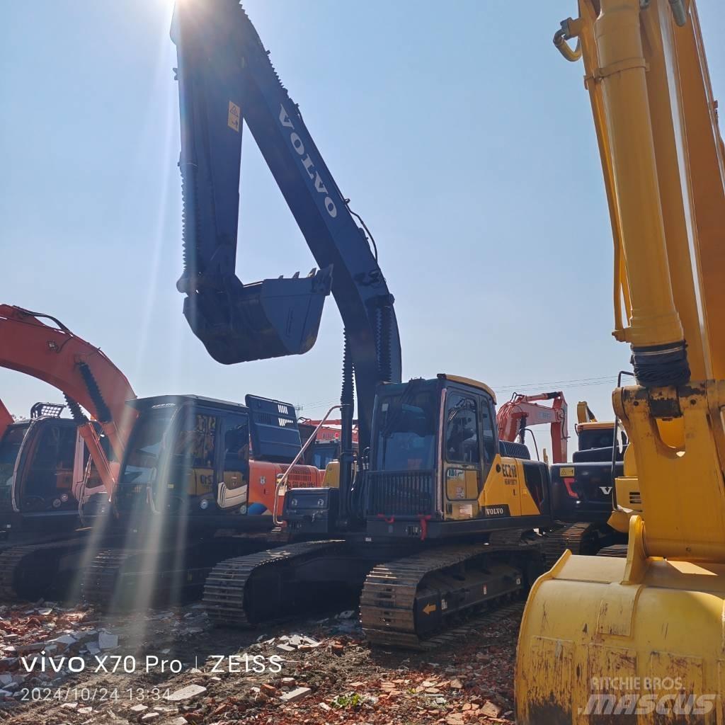 Volvo EC 210 履带挖掘机
