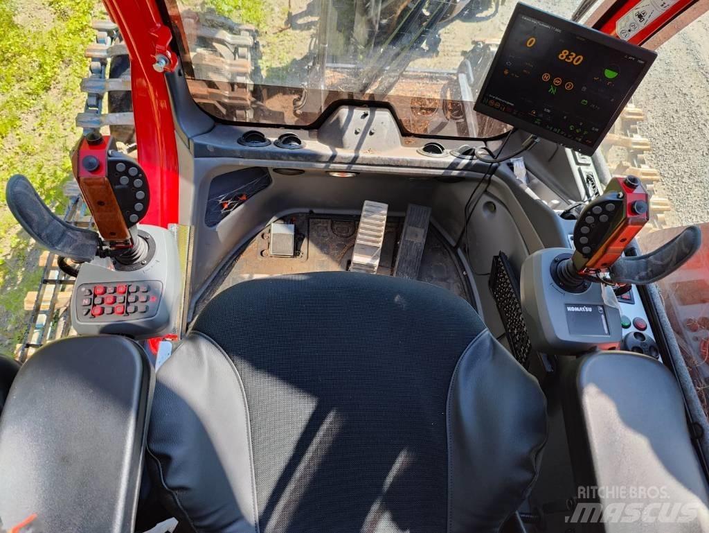 Komatsu 931 XC 收割机