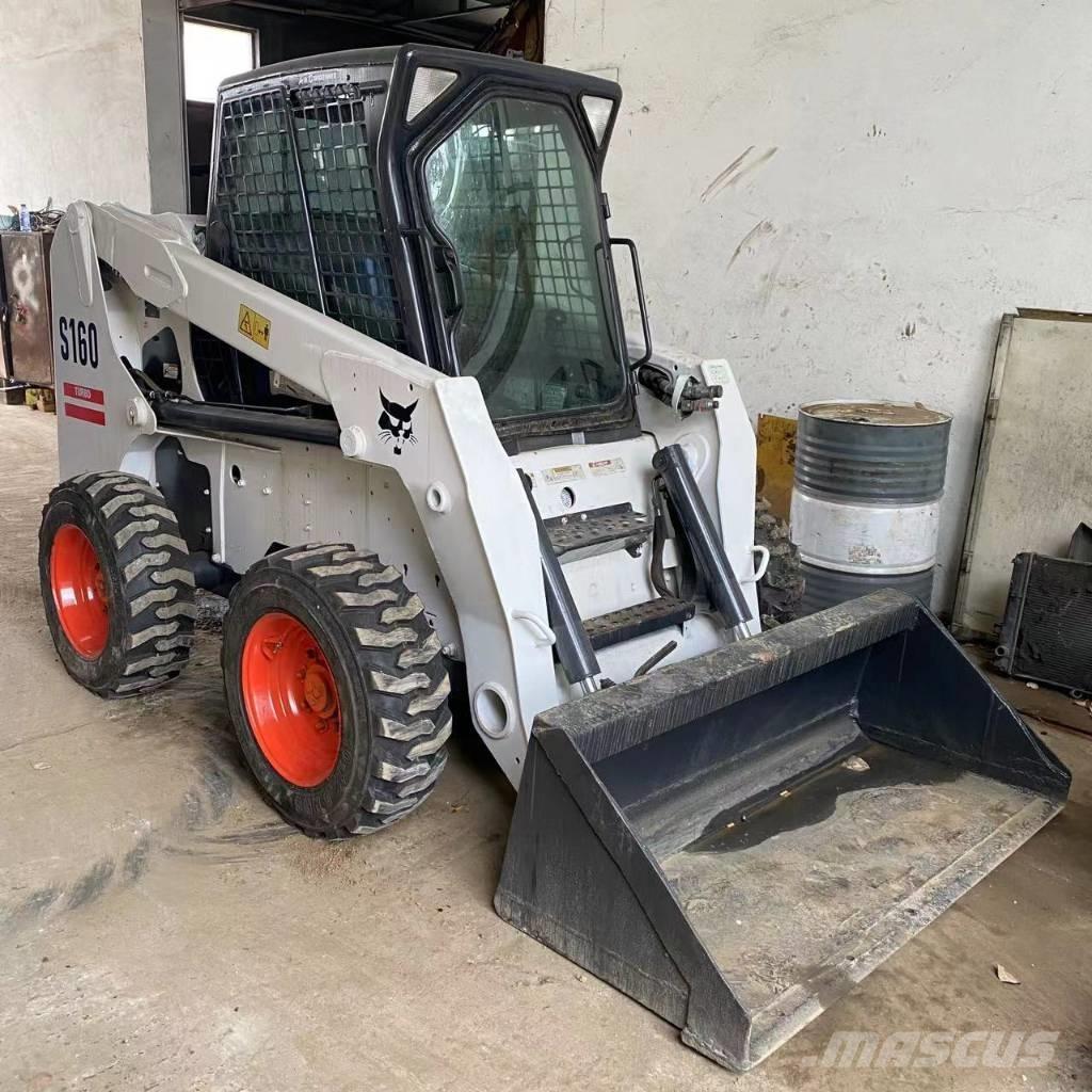 Bobcat S 160 滑移装载机