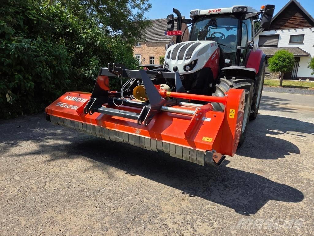 Kubota SE6280 牧场割草机和切顶器