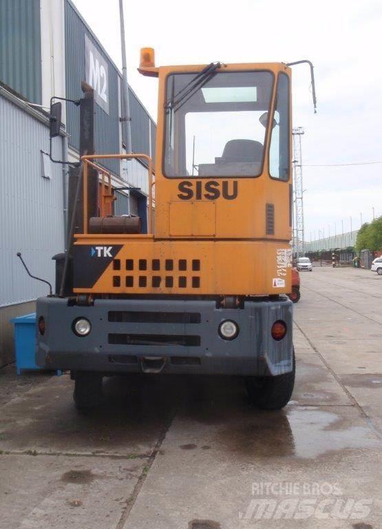 Sisu TRX 242 码头牵引车