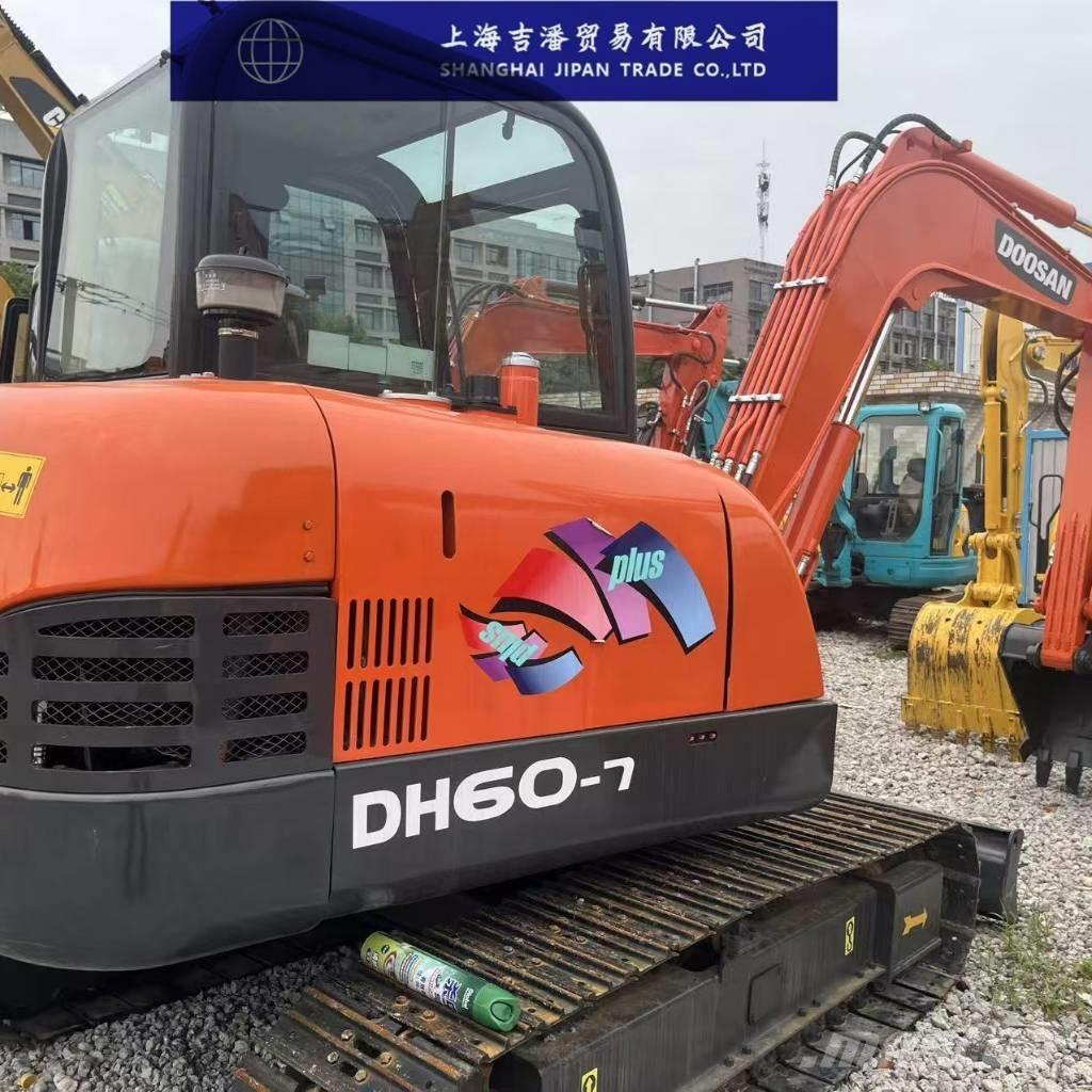 Doosan DH 60 小型挖掘机