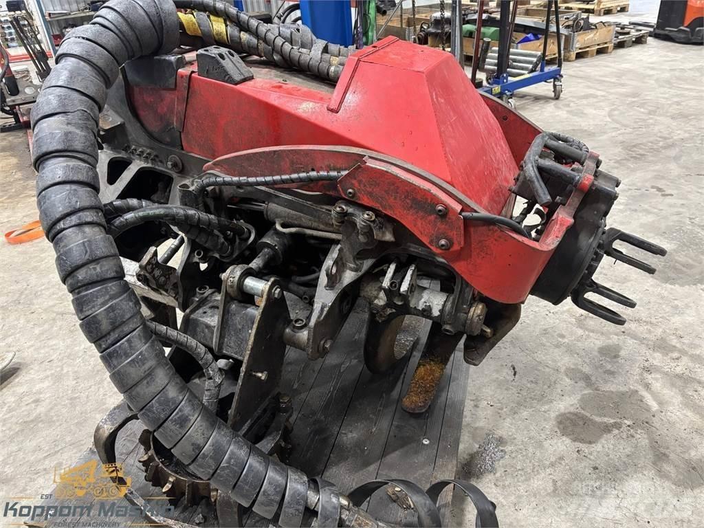 Komatsu C144 收割机机箱