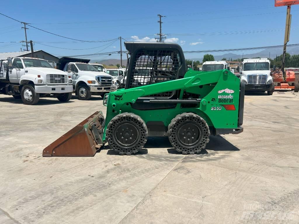 Bobcat S 550 滑移装载机