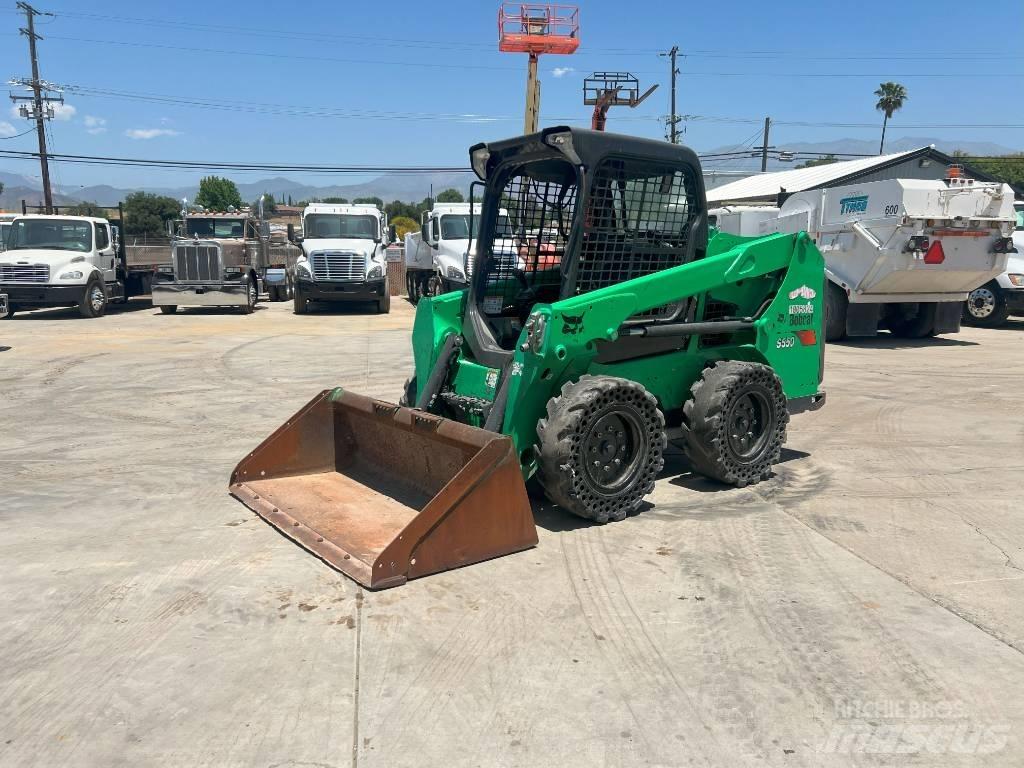 Bobcat S 550 滑移装载机