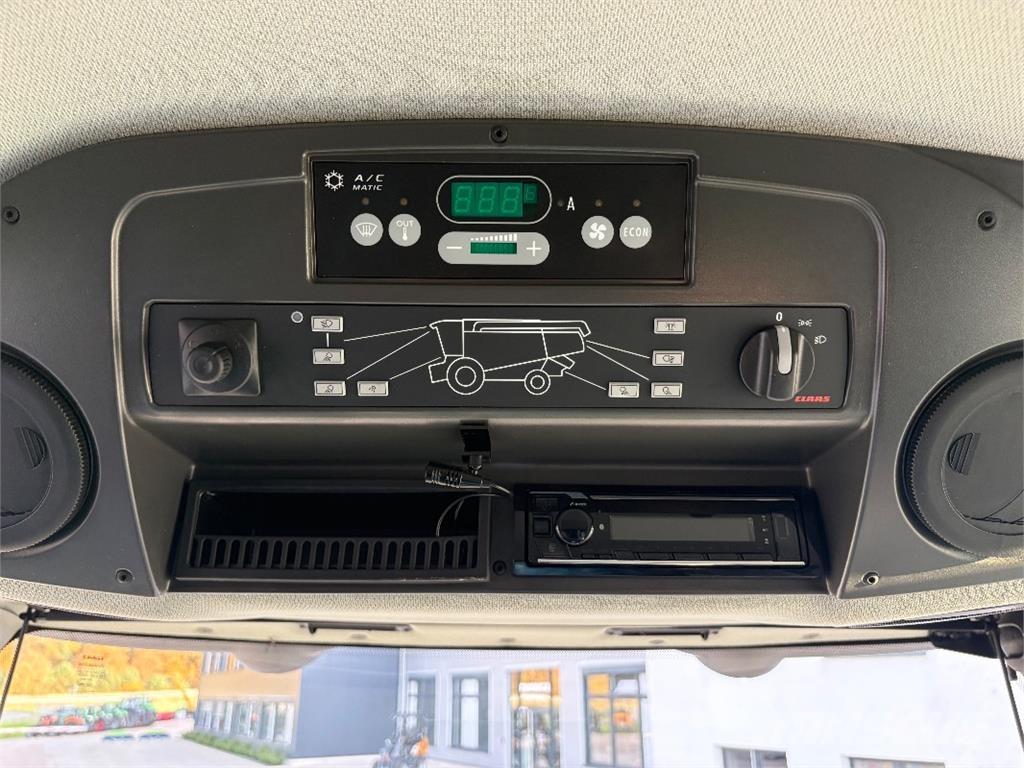 CLAAS LEXION 7500 联合收割机