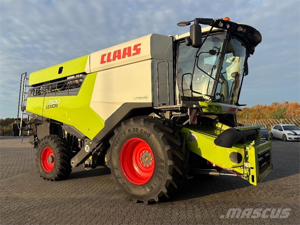 CLAAS LEXION 7500 联合收割机