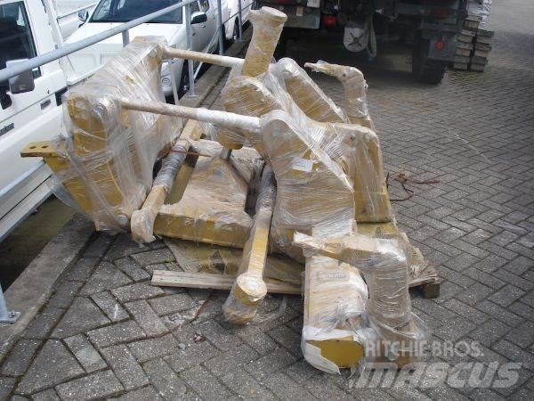 CAT 140M/160M Ripper 建筑机械-其他