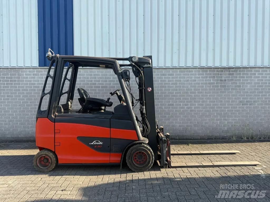 Linde E30HL-01/600 电动叉车