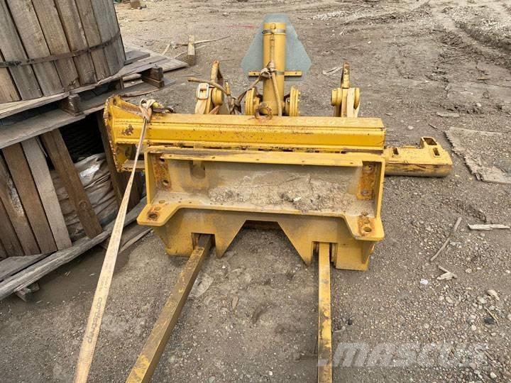 CAT 140 H Ripper 其他组件
