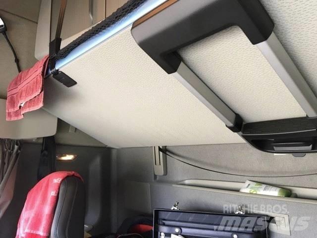 Volvo 540 牵引车