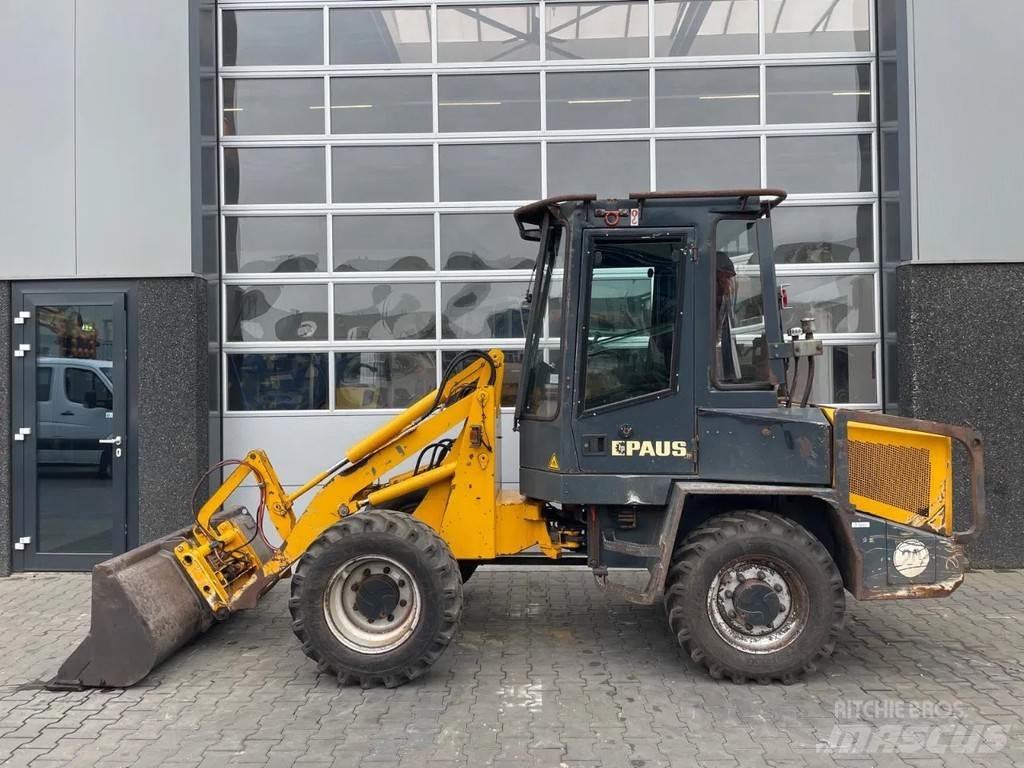 Paus RL552 轮式装载机