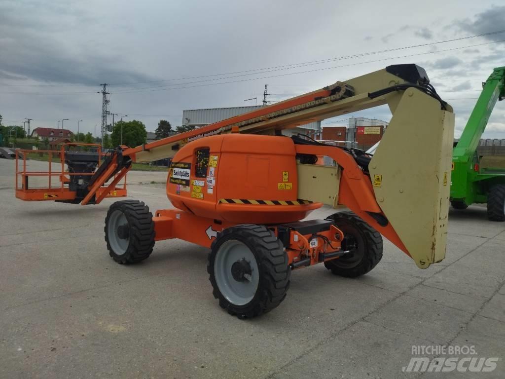 JLG 600 AJ 曲臂高空工作平台