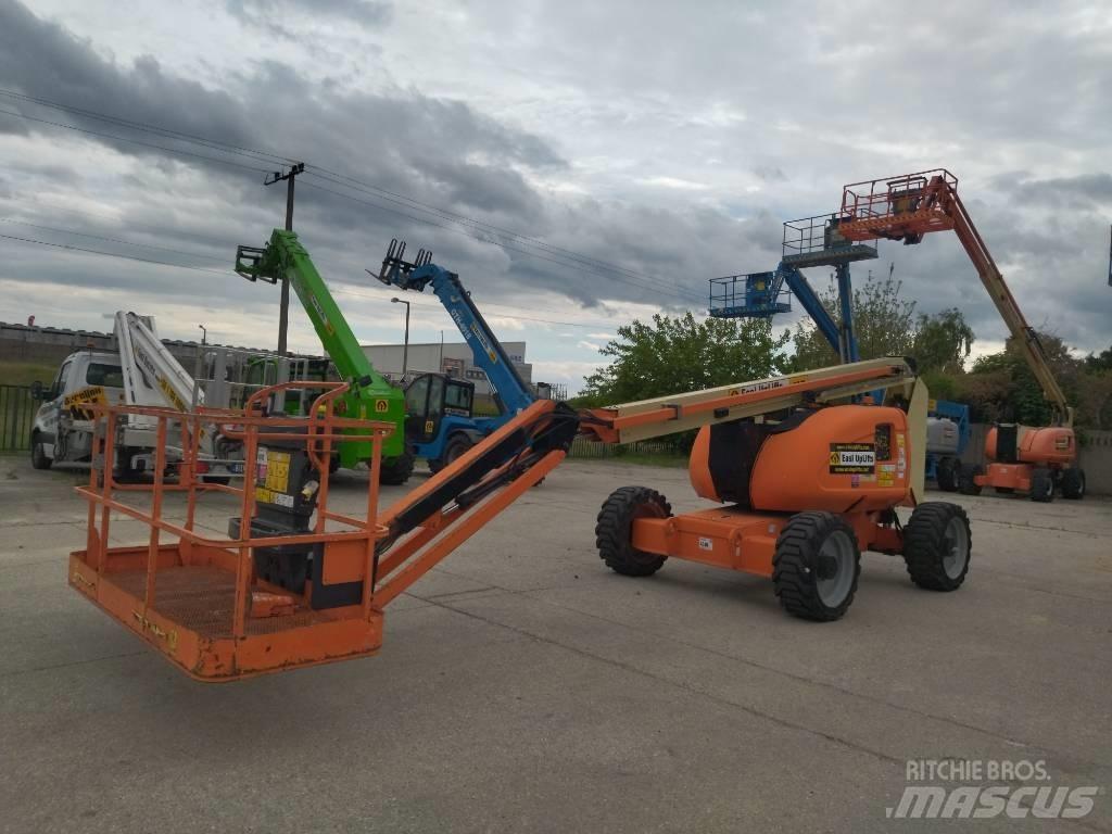 JLG 600 AJ 曲臂高空工作平台