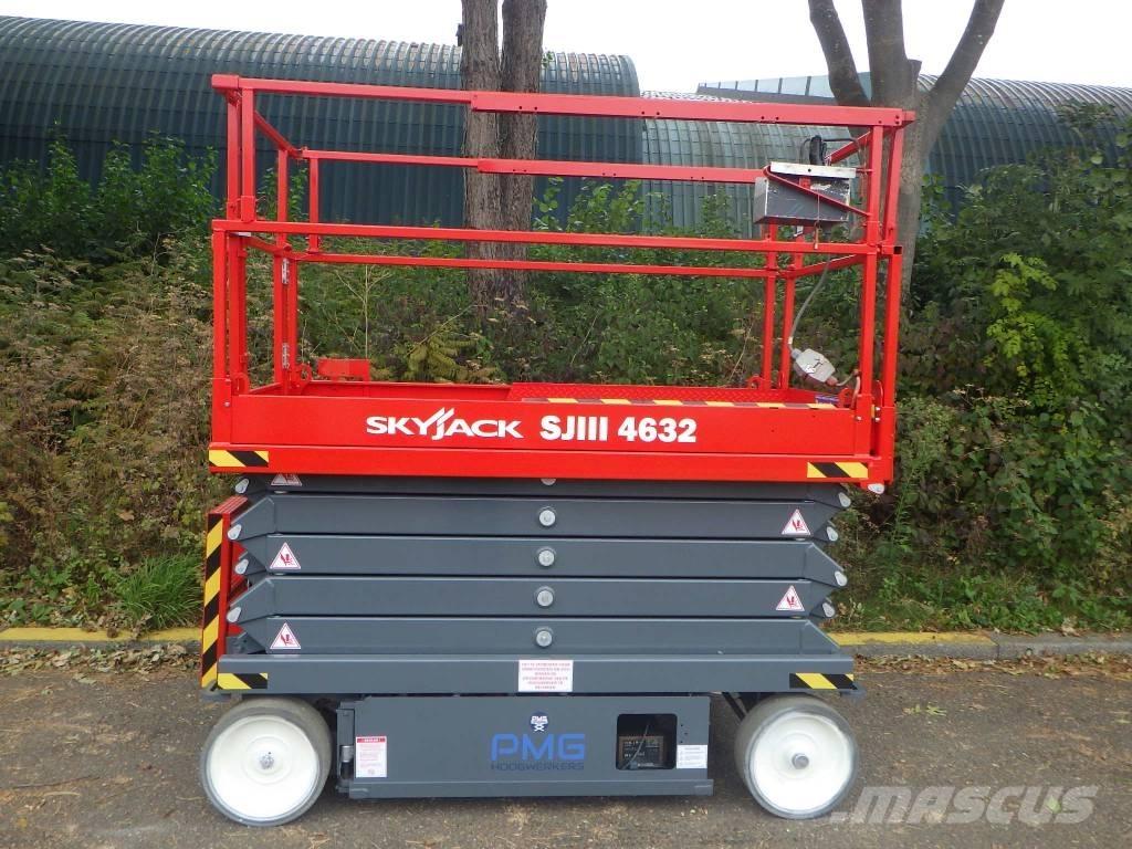 SkyJack SJ4632 剪叉式升降机
