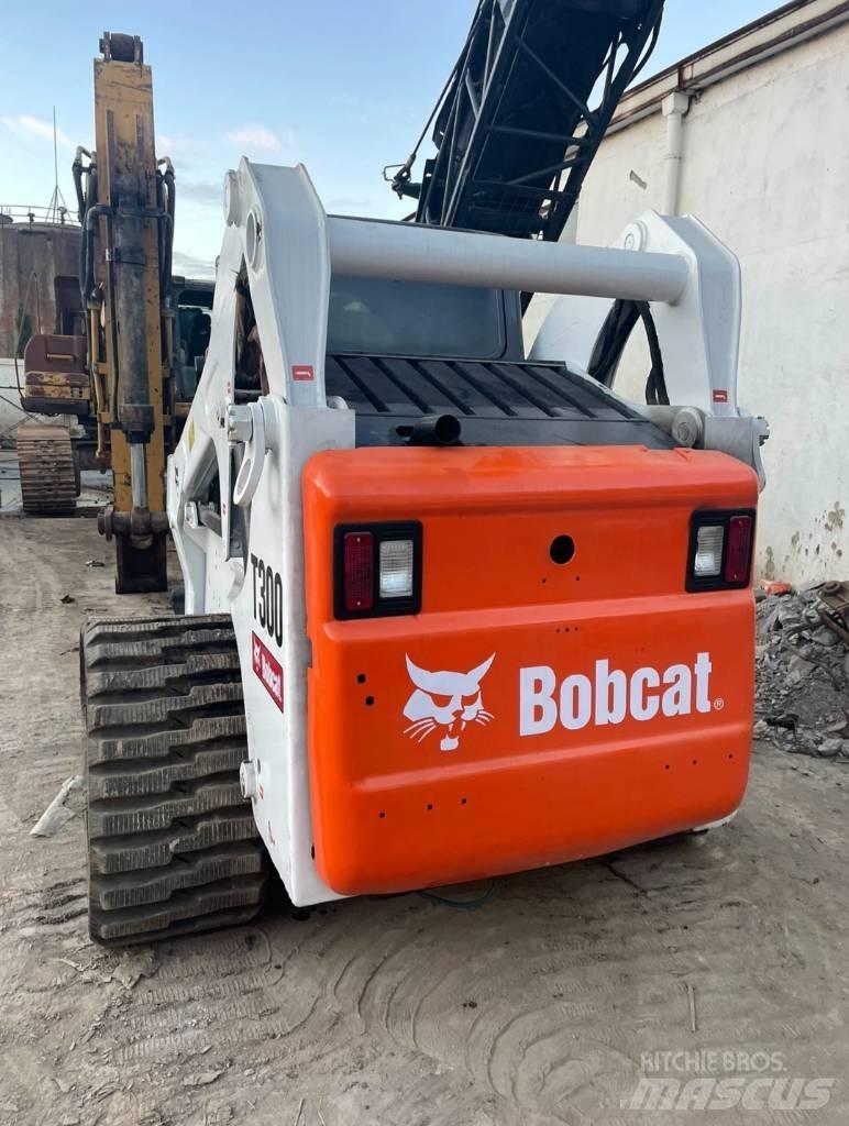 Bobcat T 300 滑移装载机