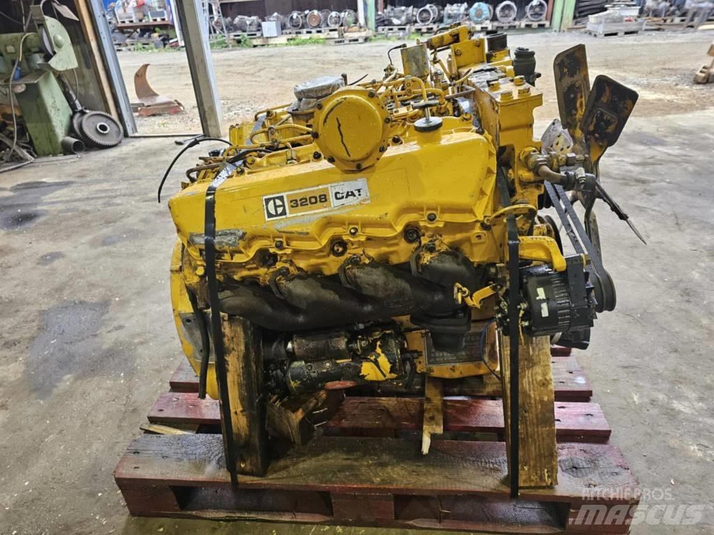 CAT 3208 发动机