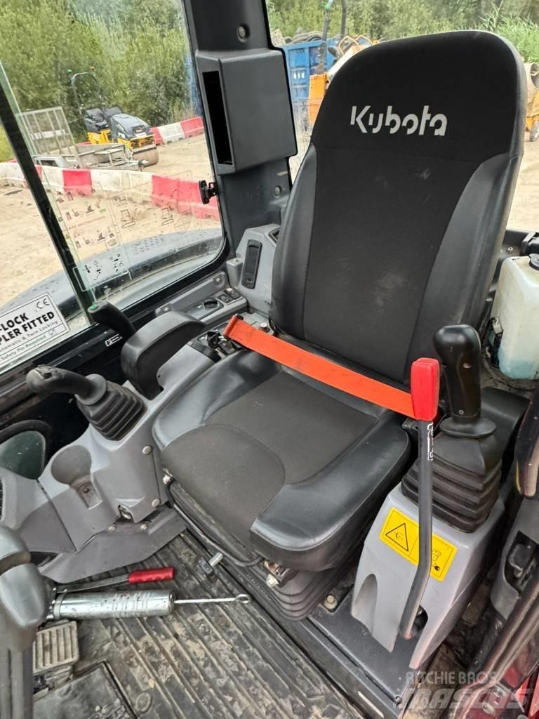 Kubota U 48-4 小型挖掘机
