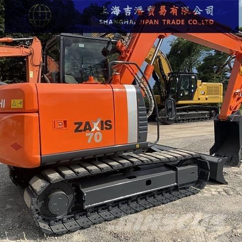 Hitachi ZX 70 中型挖掘机