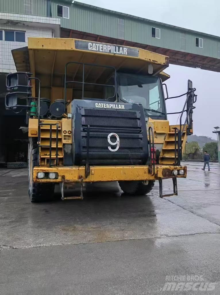 CAT 777E 铰接式自卸车