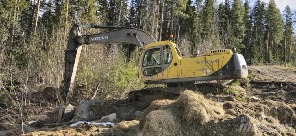Volvo EC 240 LC 履带挖掘机