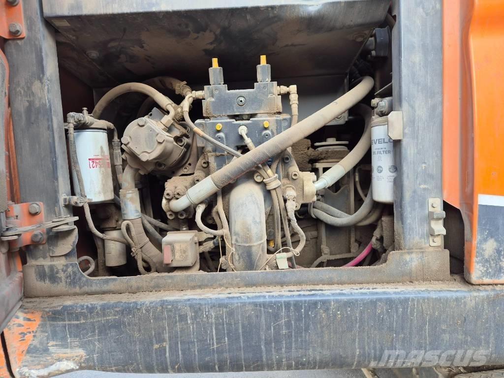 Doosan DX 210 W 轮式挖掘机