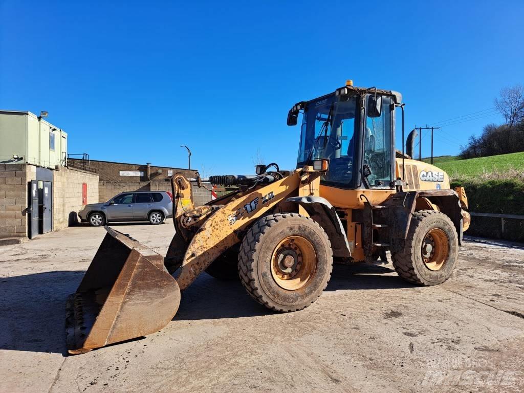 CASE 521 F XR 轮式装载机