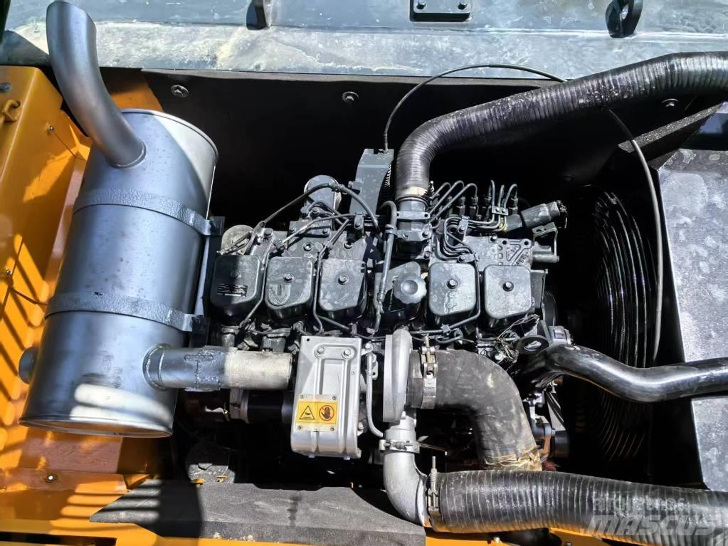 Hyundai R220LC-9S 履带挖掘机