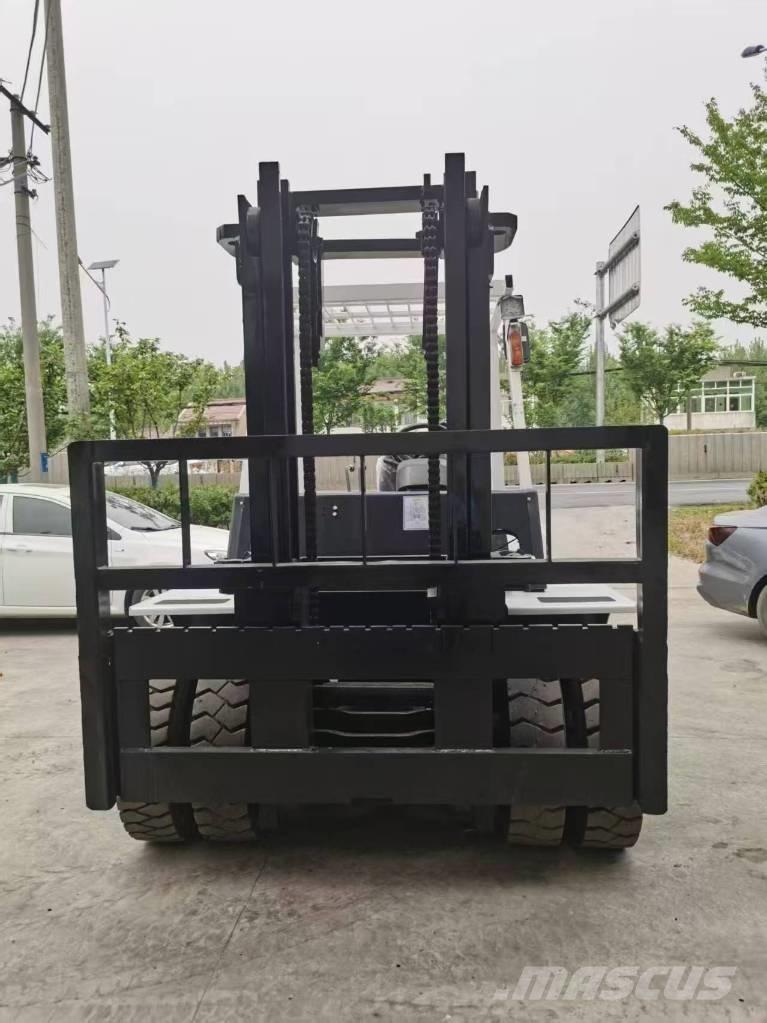 TCM FD 50 柴油叉车