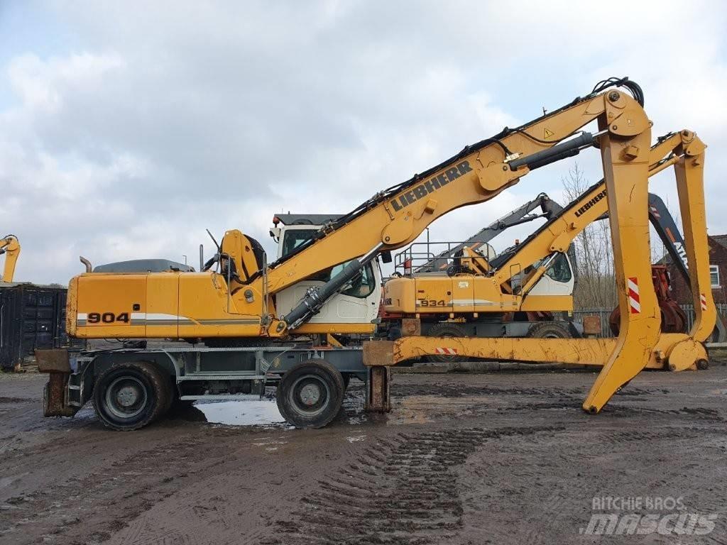 Liebherr A 904 C 工业挖掘机