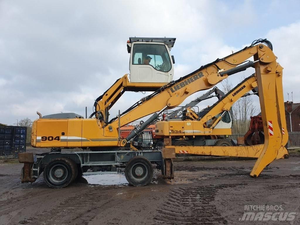 Liebherr A 904 C 工业挖掘机