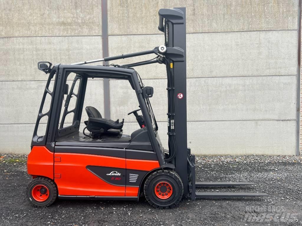 Linde E30L-01 电动叉车