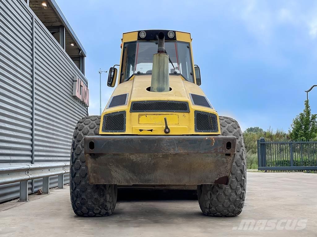 Bomag BW 213 DH-4 单轮压路机