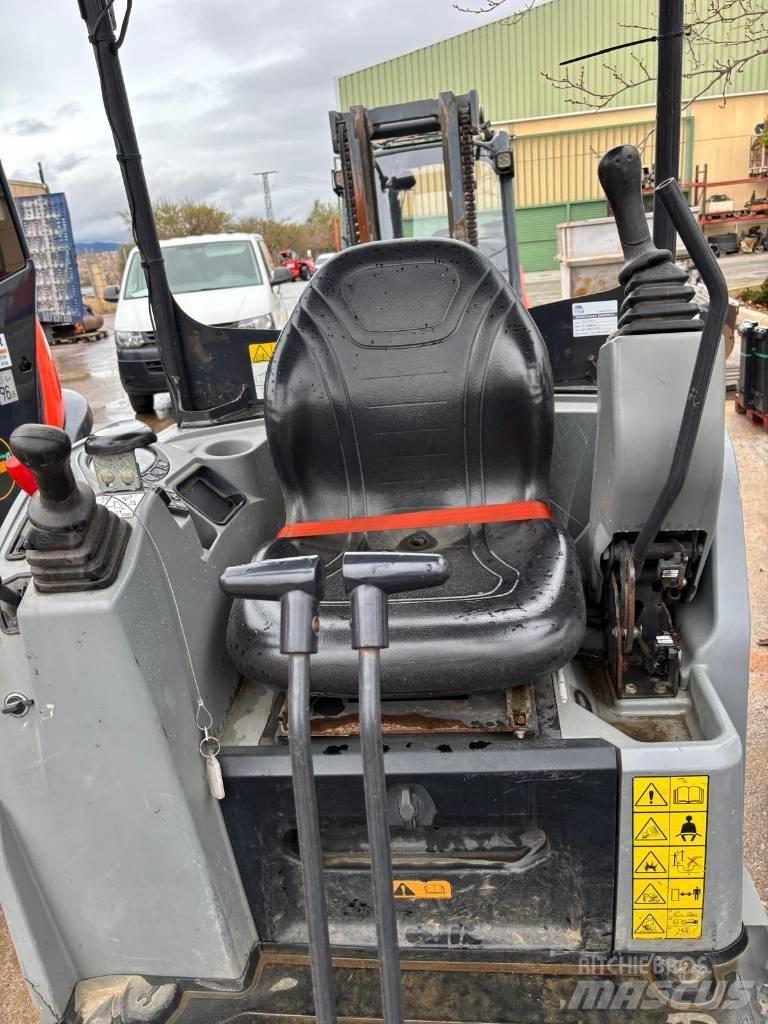 Bobcat E 17 小型挖掘机