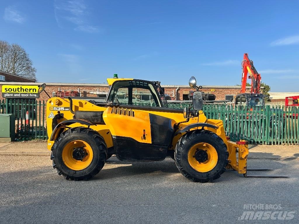 JCB 535-95 伸缩臂叉装车|叉装车