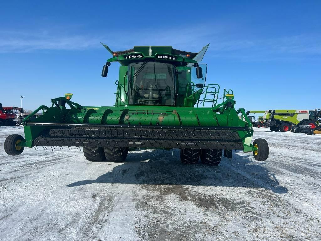 John Deere S780 联合收割机